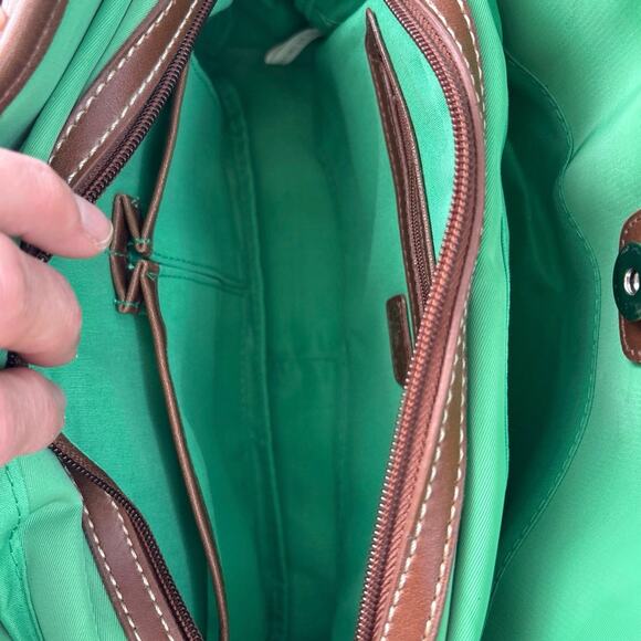 Chaps Kelly Green Nylon Shoulder Bag - Picture 8 of 14